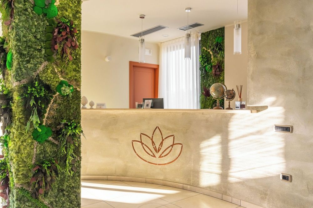 Lual Bleisure Hotel -1 estrelas em Pofi