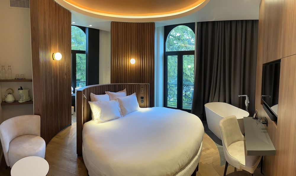 La Maison Des Bienheureux 2