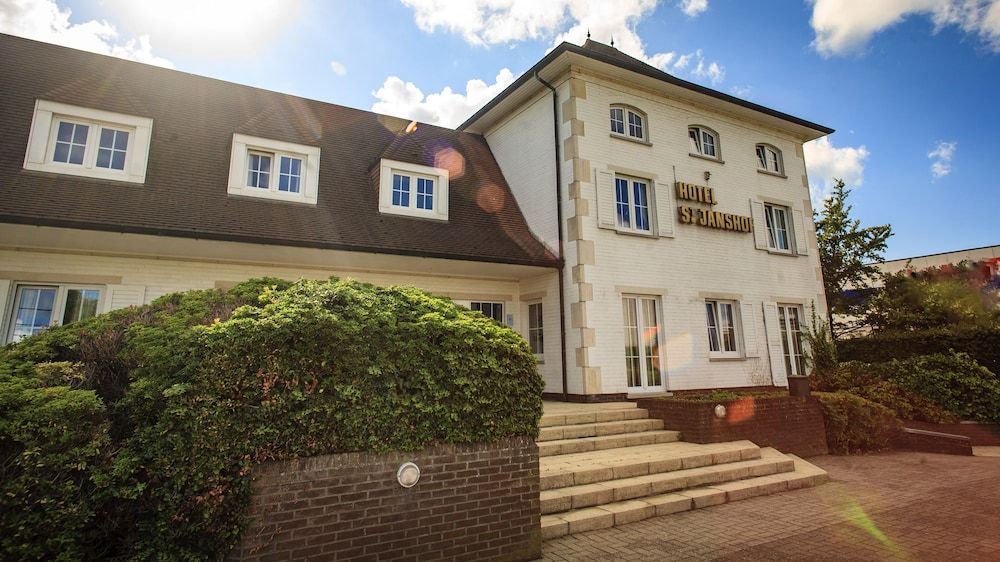 Hotel St-Janshof 3 estrellas en Waregem