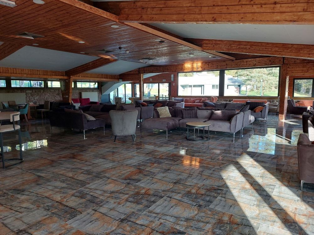 HÔøΩtel Parc & Spa Les Cigognes 2