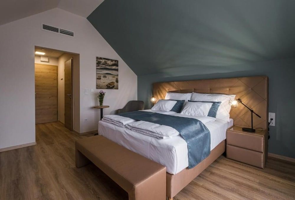 KistÔøΩcsÔøΩk Food&room 4 étoiles à Balatonszemes