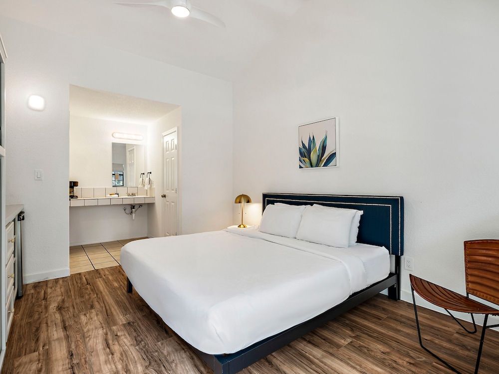 Canyon Lake Cabins 2