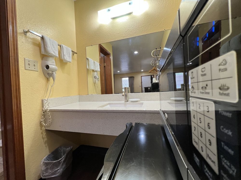 Southern Nights Motel 2