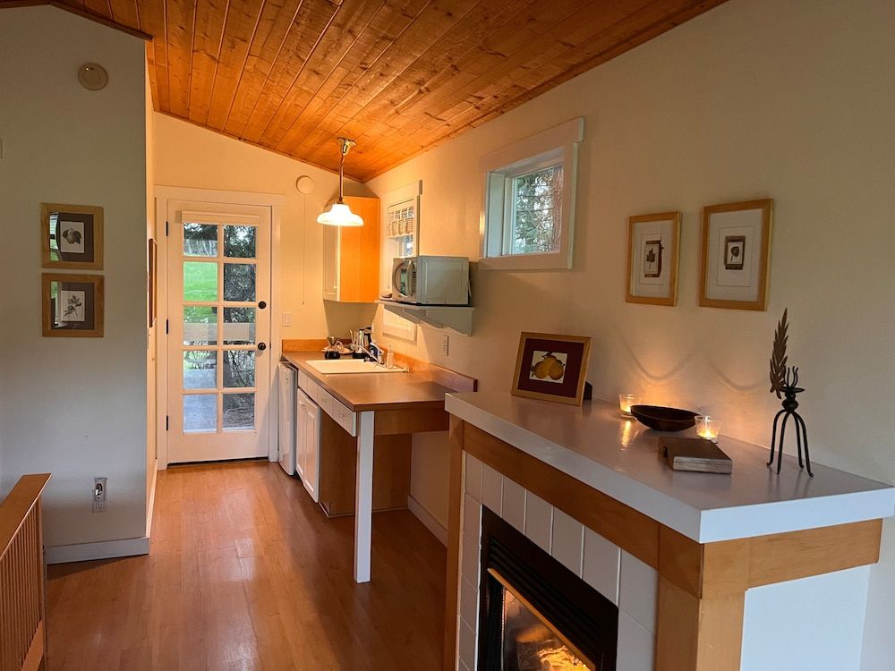 Lopez Farm Cottages Tent Camping 3