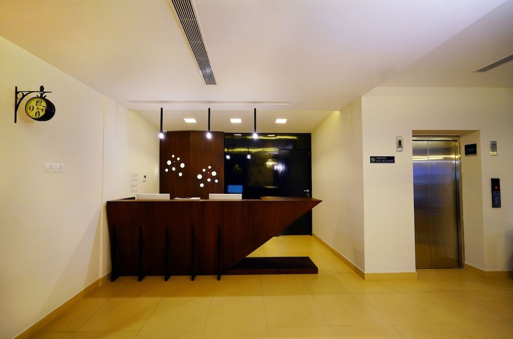 Lantern Apart Hotel -1 estrelas em Perintalmanna