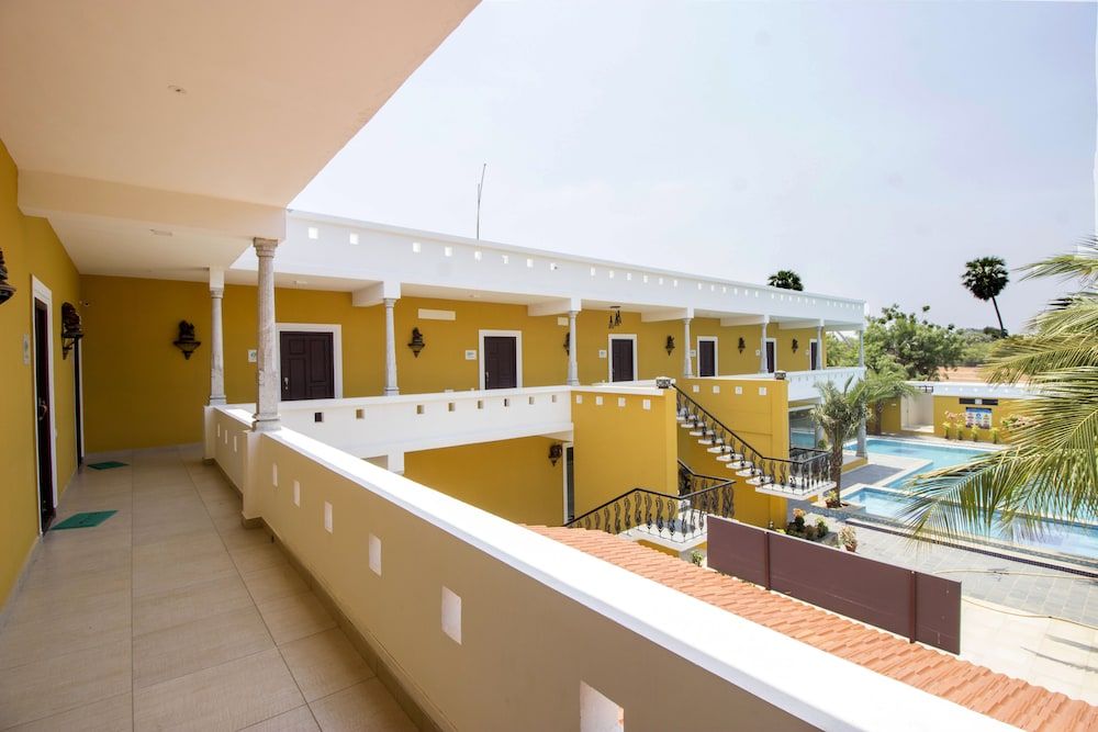 Poppys Olive De Villa -1 stelle a Auroville