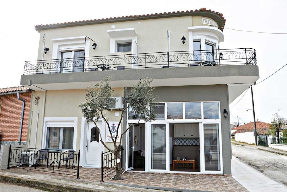 Romilia Guesthouse -1 estrellas en Xilaganí