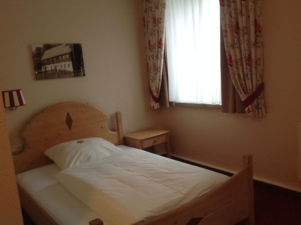 Hotel & Restaurant bei Zwillings 2