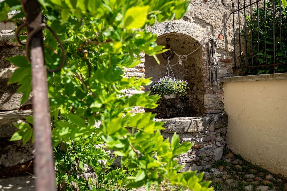 La Tour Mandot -1 estrelas em Montluel