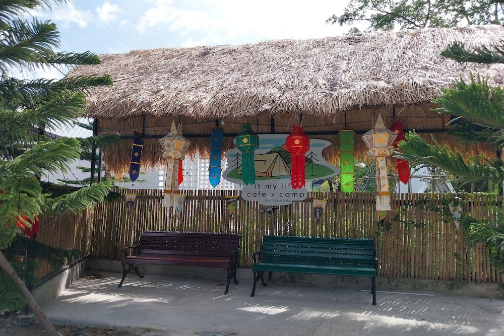 It My Life Cafe X Camp 2