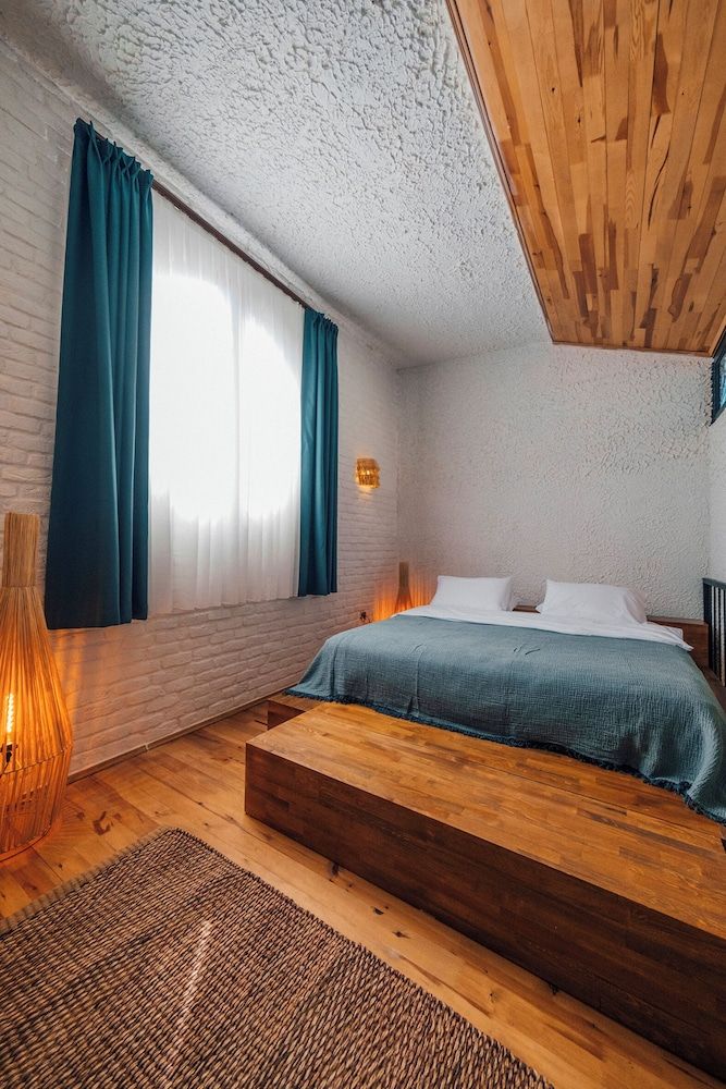 Feronia Suites Masukiye 2