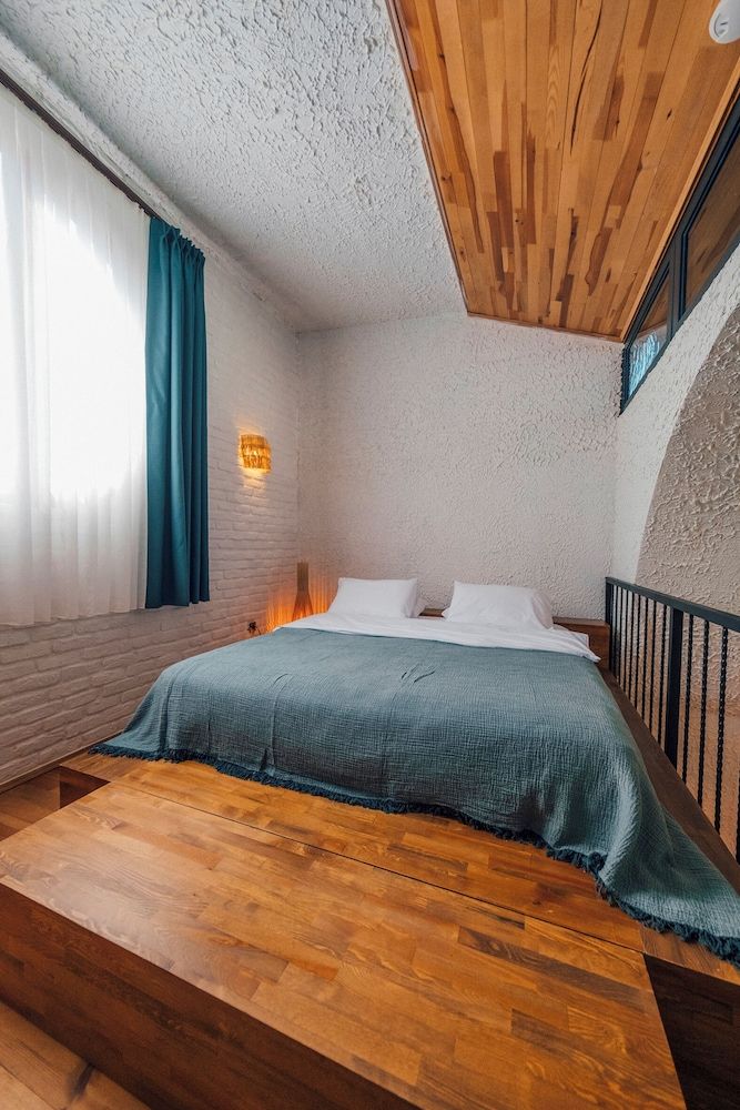 Feronia Suites Masukiye 3