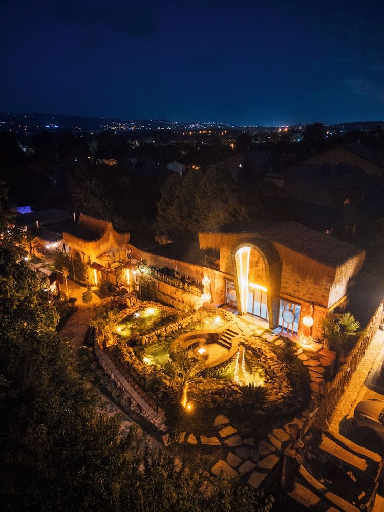 Feronia Suites Masukiye -1 stelle a Masukiye