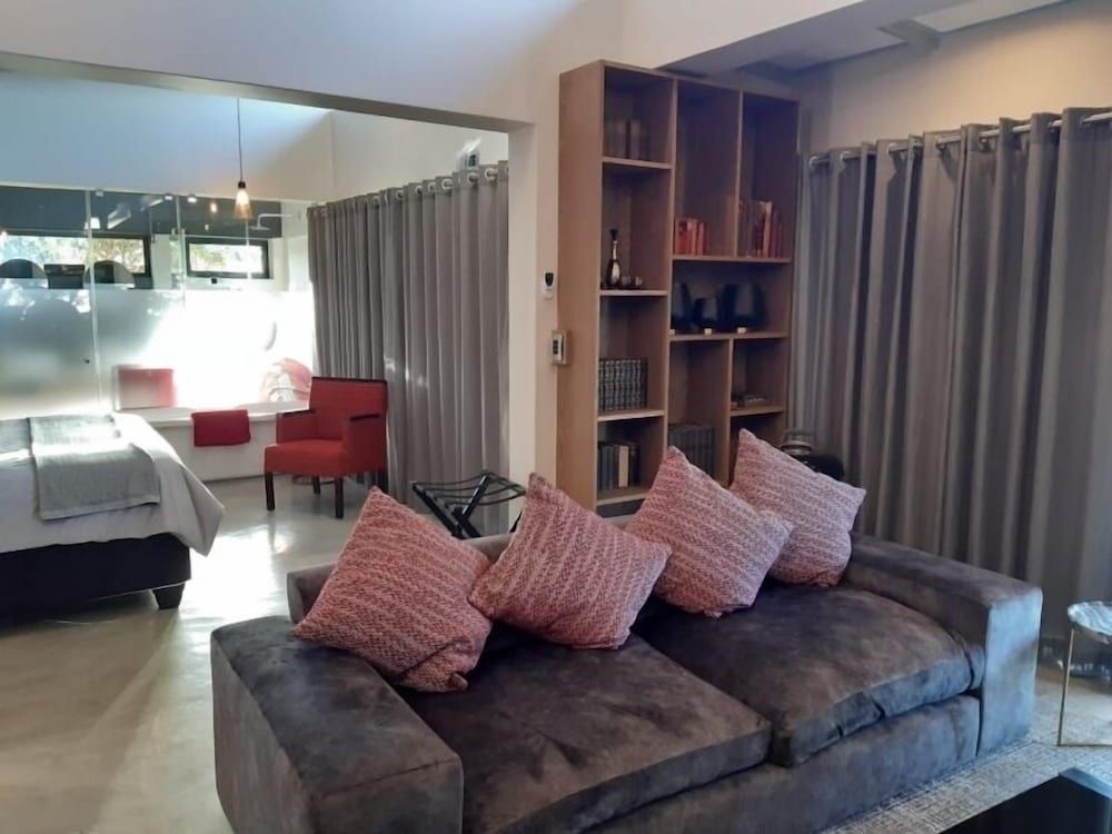 Bramasole Boutique Hotel 2