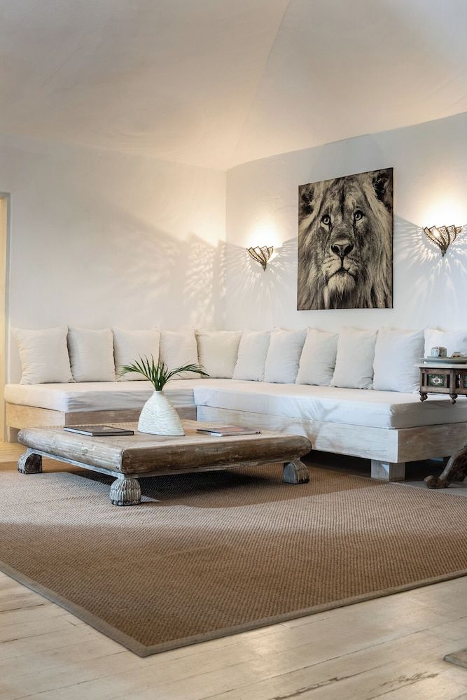 Lion in the Sun Boutique Hotel & Spa 3