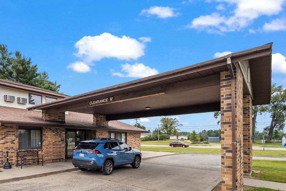 Wautoma Inn by OYO Near Airport WI 73 2 estrelas em Wautoma