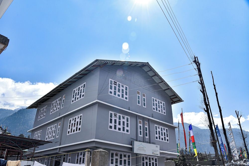 Rufina Lachung Deezong -1 estrelas em Lachung