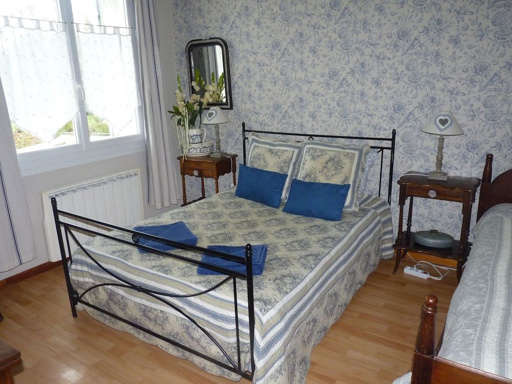 L'Arum Antique -1 estrelas em Sainte-Catherine-de-Fierbois