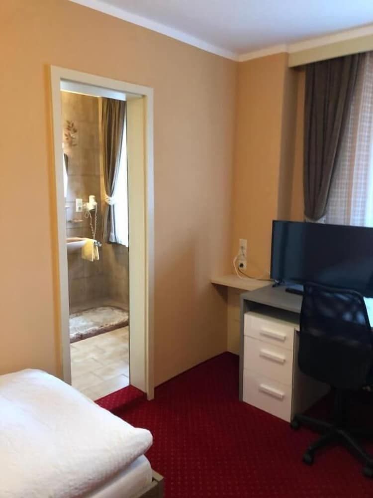 HOTEL ZUM SCHÜTZEN 2