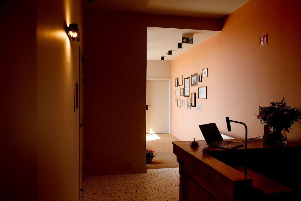 HvÔøΩtel De La Poste 2