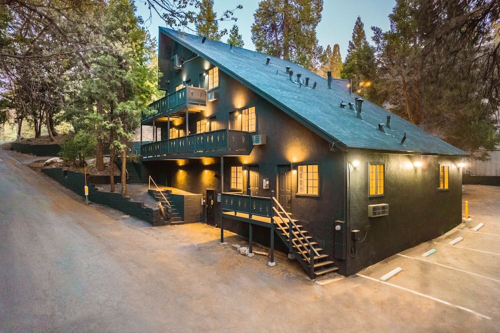 The Kingsley -1 estrelas em Lake Arrowhead