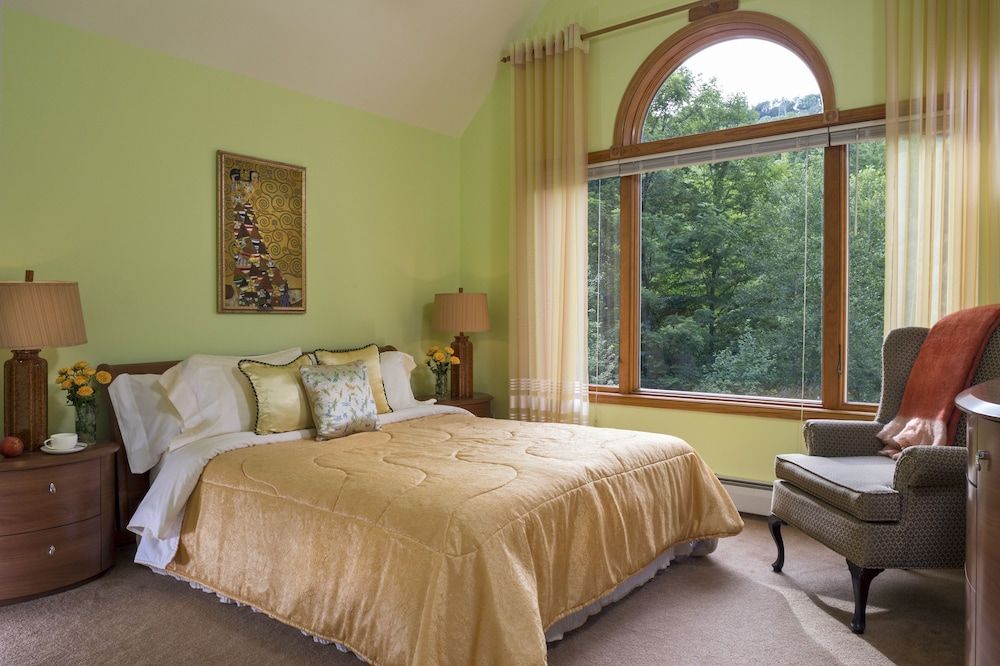 Cherry Valley Manor 3