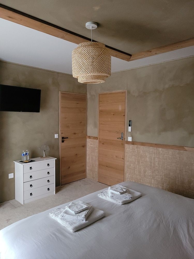 Gite Le Gevot Nuita E Ev6 Tout Confort 3