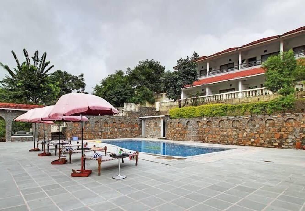 Dera Kumbhalgarh -1 estrelas em Rājsamand