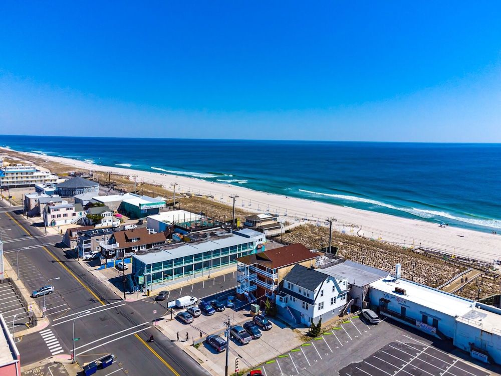 Boardwalk Sand & Surf Inn Oceanfront -1 estrelas em Seaside Heights
