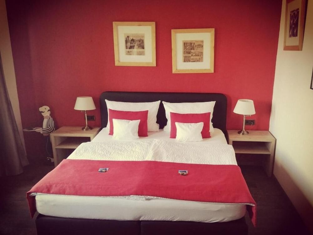 Henblas-Hotel -1 estrelas em Altenaffeln