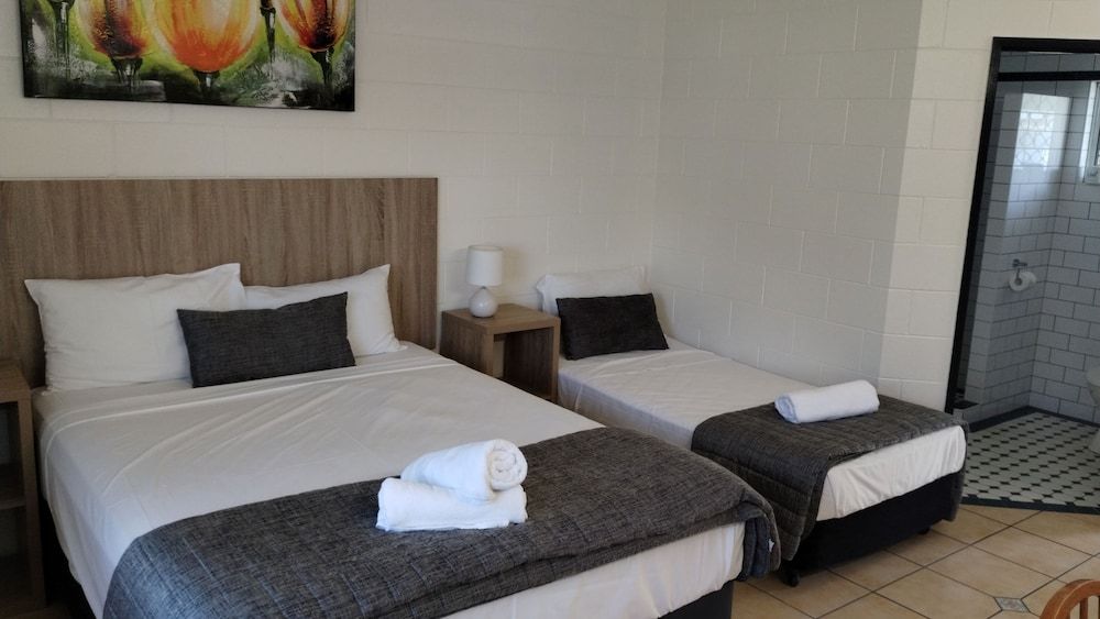 Tully Motel -1 estrelas em Tully