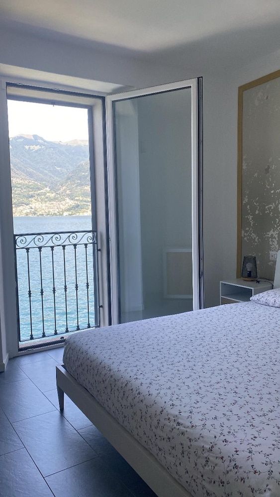 Nest on the Lake Lezzeno 2