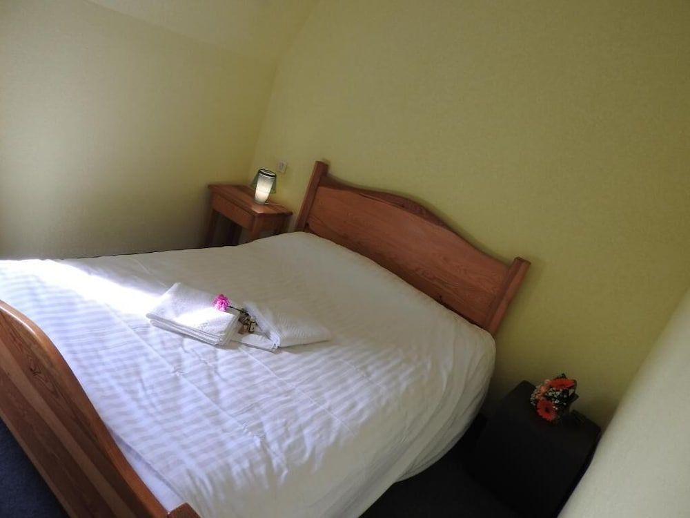 Aux Globe-Trotters 2 estrelas em Murat