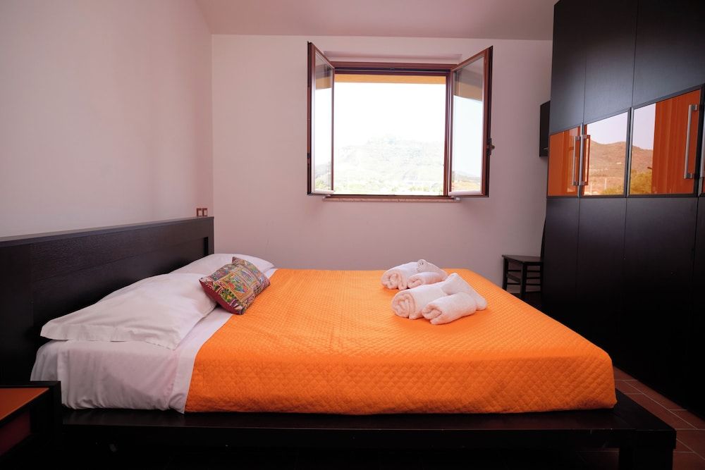 Residence Costa Tirrena -1 estrelas em Torrenova