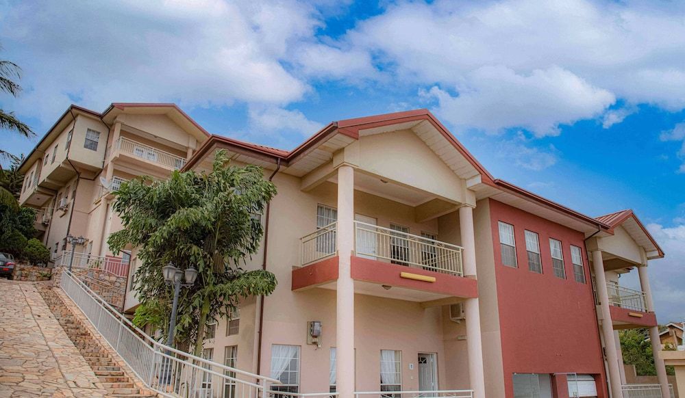 Brown Hills Residences -1 étoiles à Aburi