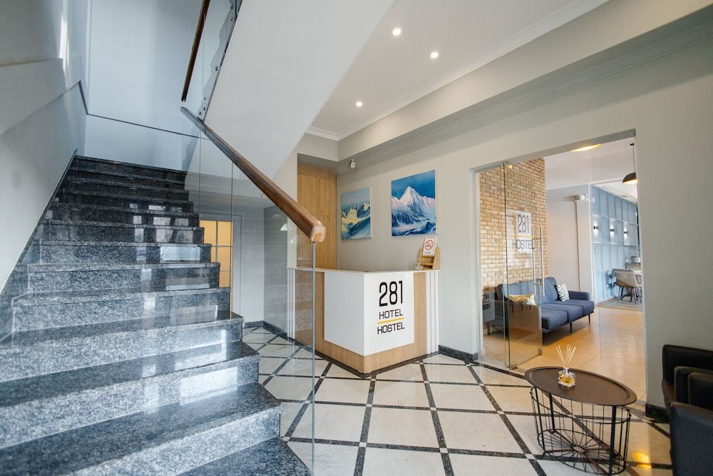 281 Hotel Hostel -1 estrelas em Bishkek