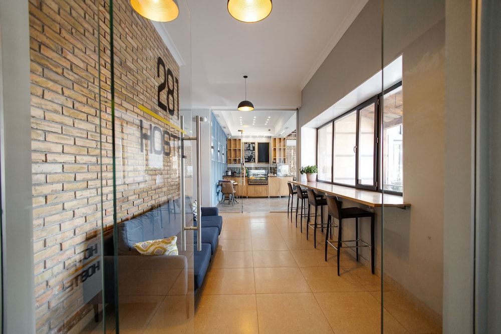 281 Hotel Hostel 2
