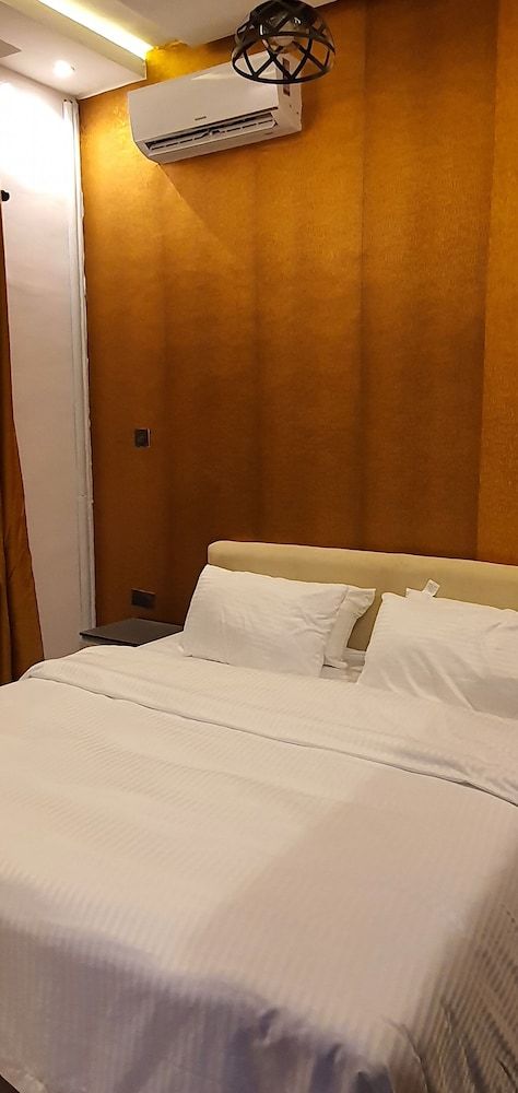 Sapphire Residences By Crystal 3