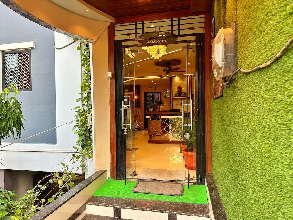 Hotel Gurukripa Inn 2