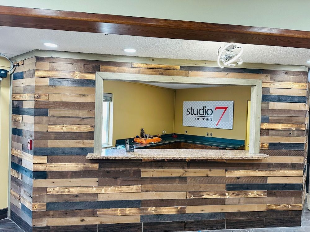 Studio 7 on Main 2
