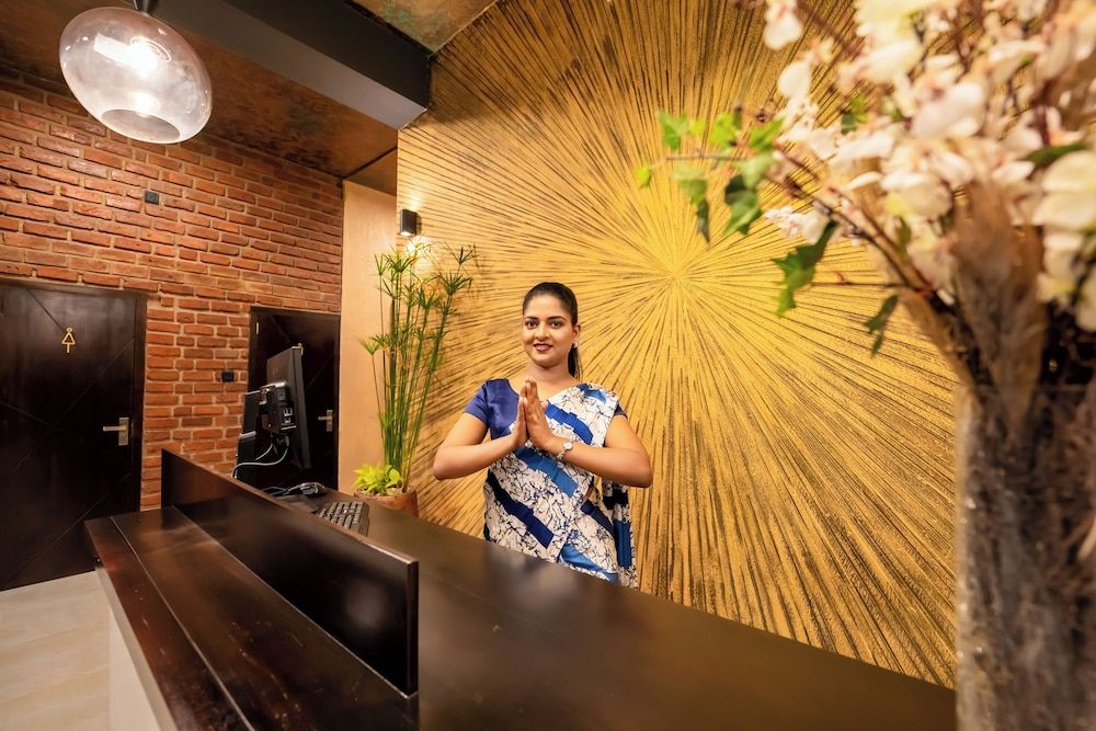 Limeshine Airport Transit Hotel 2