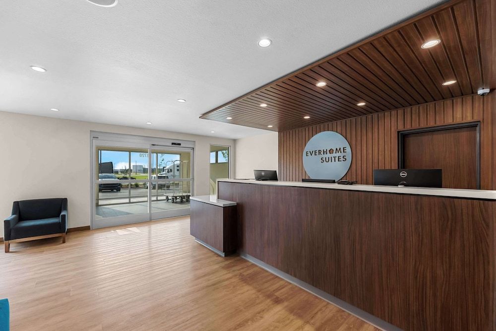 Everhome Suites Fayetteville near Fort Bragg 2