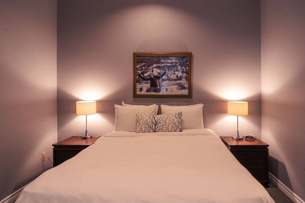 Mont Blanc Hotel & Condos 2