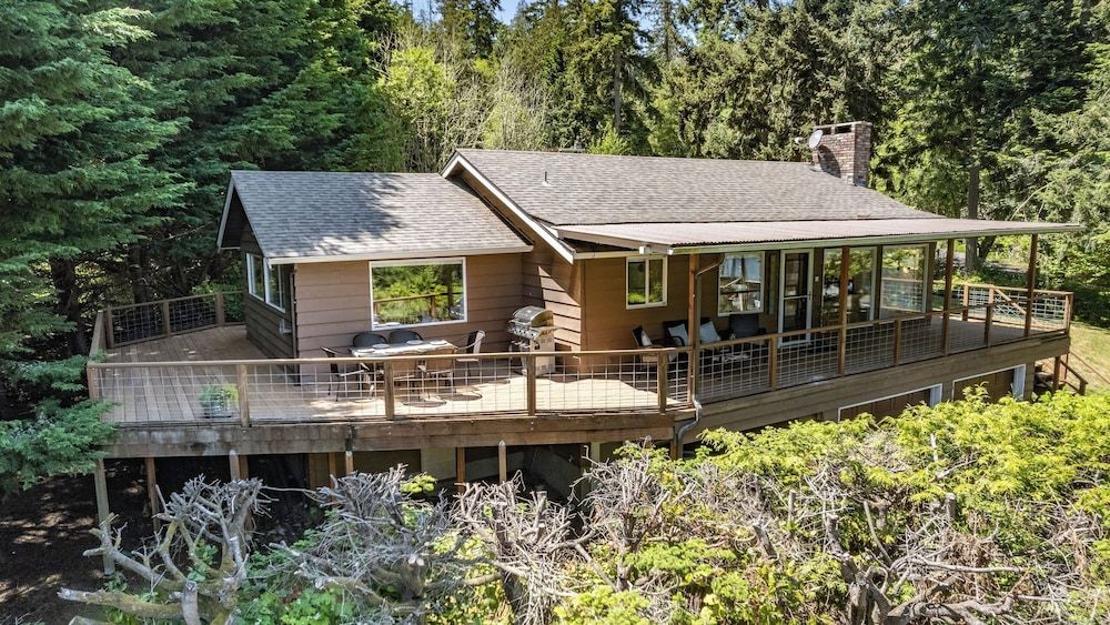 Eagles Watch by Avantstay Large Deck w/ Views -1 estrelas em Coupeville