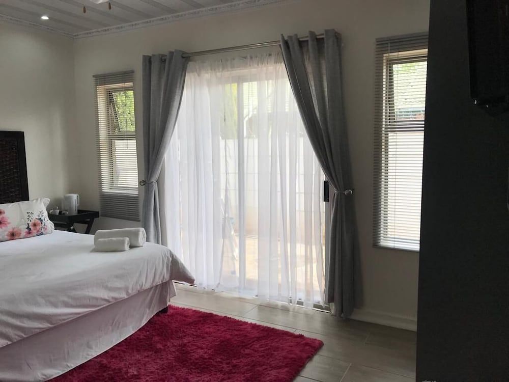 Royal Bafokeng Guest House 3