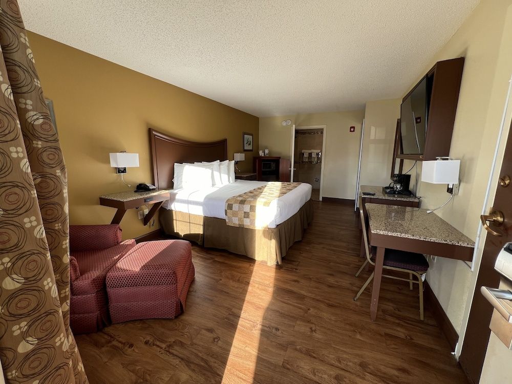 Atkinson inn and suites 2