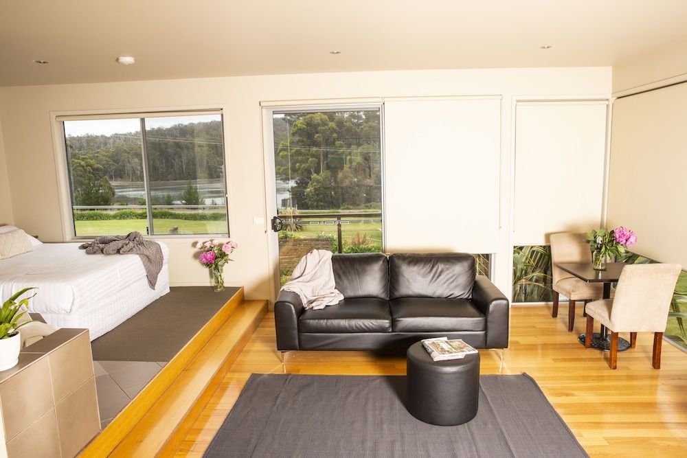 Little Norfolk Bay Events and Chalets 3