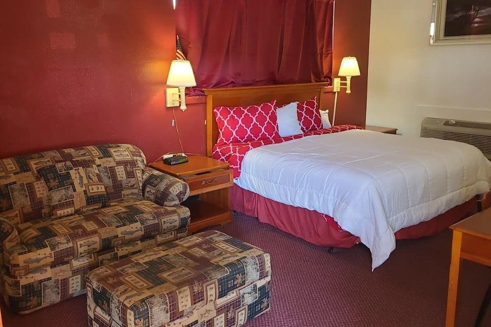 Coratel Inn & Suites by Jasper Hutchinson 3