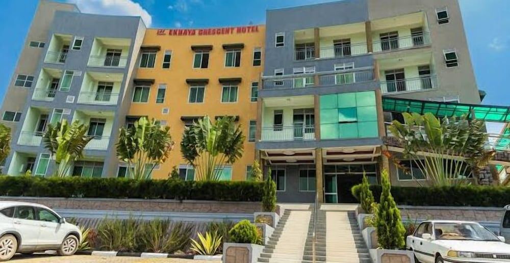 Ekhaya Crescent Hotel 2