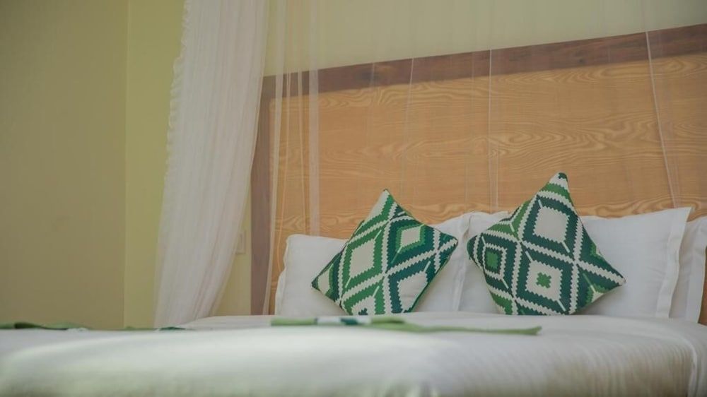 Ekhaya Crescent Hotel 3